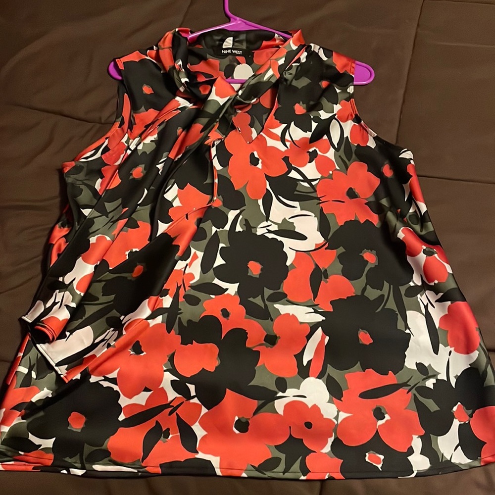 Nine West sleeveless tie blouse